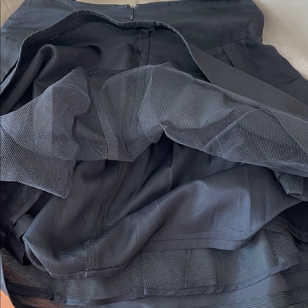 David Meister Classic Black A-Line Semi Pleated Skirt Tulle Lining - Picture 5 of 8